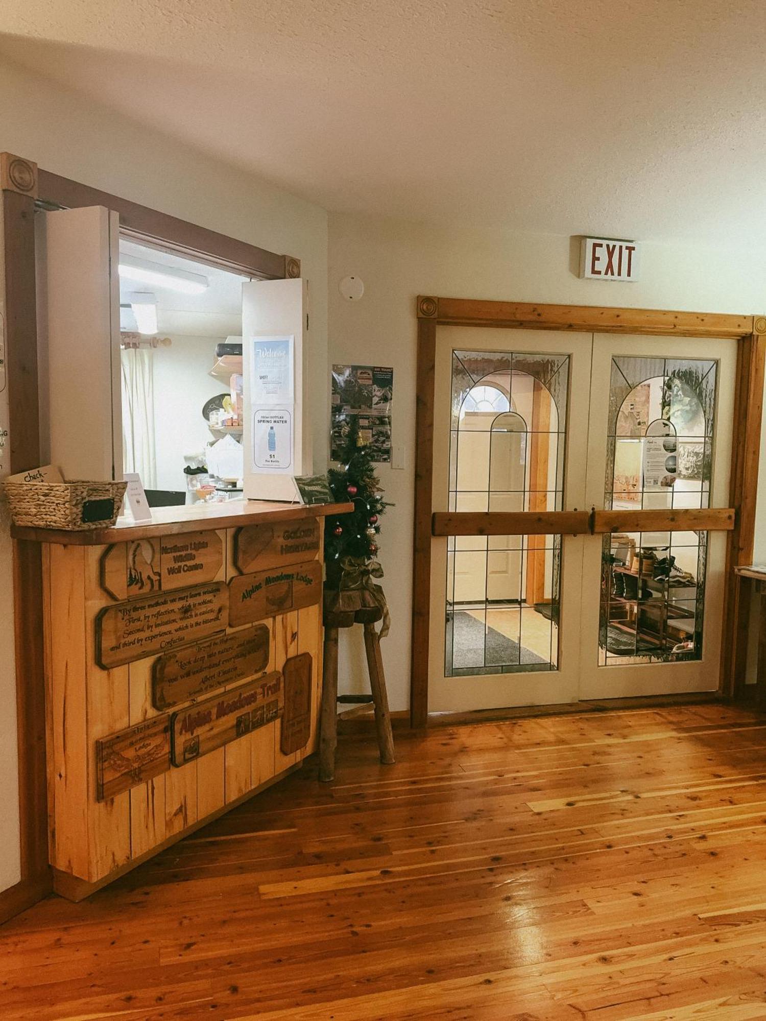 Alpine Meadows Lodge ゴールデン エクステリア 写真