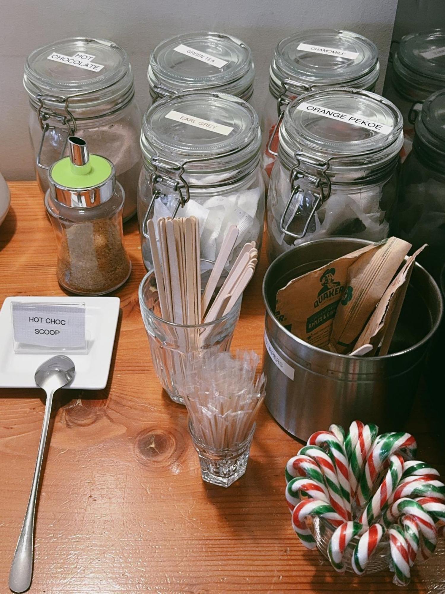 Alpine Meadows Lodge ゴールデン エクステリア 写真